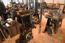 Historische Maschinen erinnern an die Menschen, die Eisenachs Autos fertigten. (Bild: Natalia Siedler)