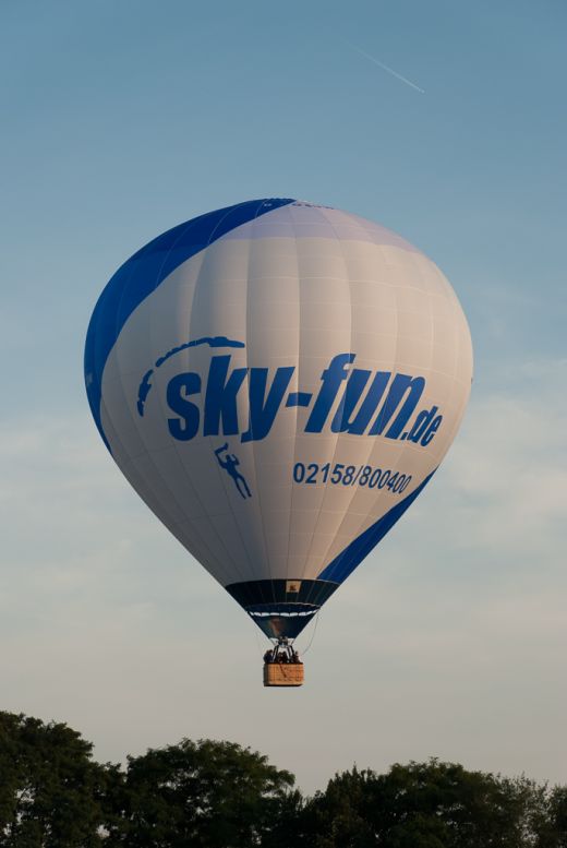 Sky Fun - D-OSUW